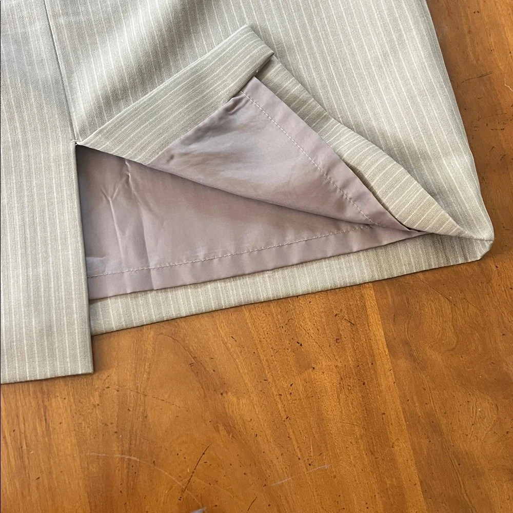 Tahari elegant beige